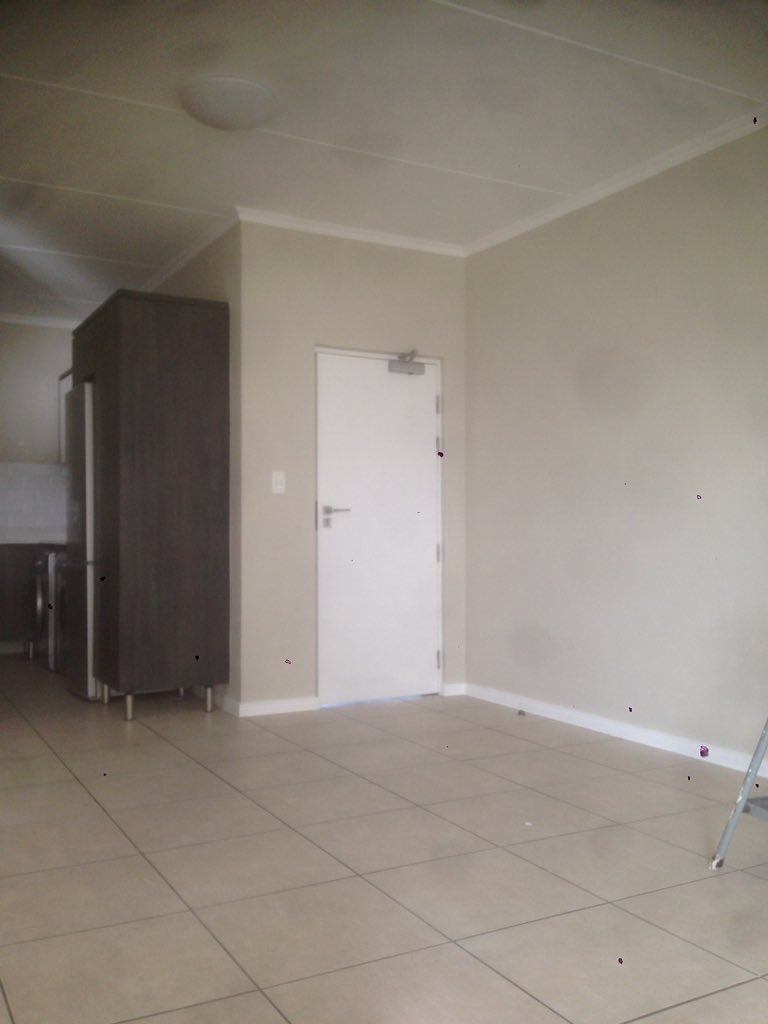 mike_hmc's tweet photo. Finished apartment . New paint , new kitchen backsplash , new plumbing sanwares #Rollingprojects #Parklands #TheSandownVIPCOMPLEX https://t.co/2hpXIVPtgq