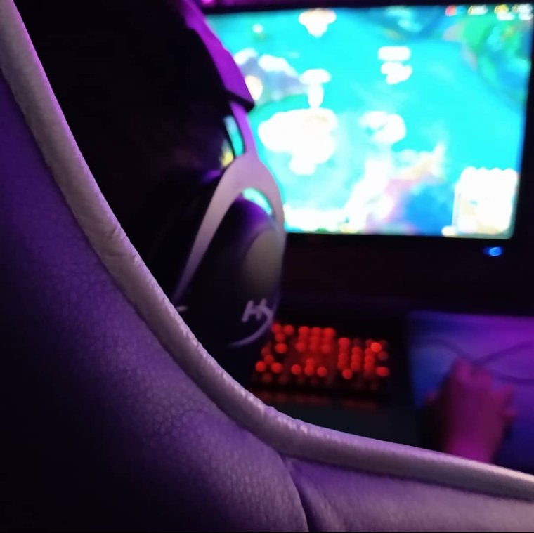 SEVENLANCENTER's tweet photo. Jr. Morro Solar #1224 surco
Info y reservas al wsp 986990063
#dotaperu #lolperu #perugamer #lancenter #fibraoptica #gameperu #pcgamer #fortniteperu #csgoperu #valorantperu #smiteperu #l4d #apexperu #warzoneperu #limaperu #gamers https://t.co/44GbXbLxaF