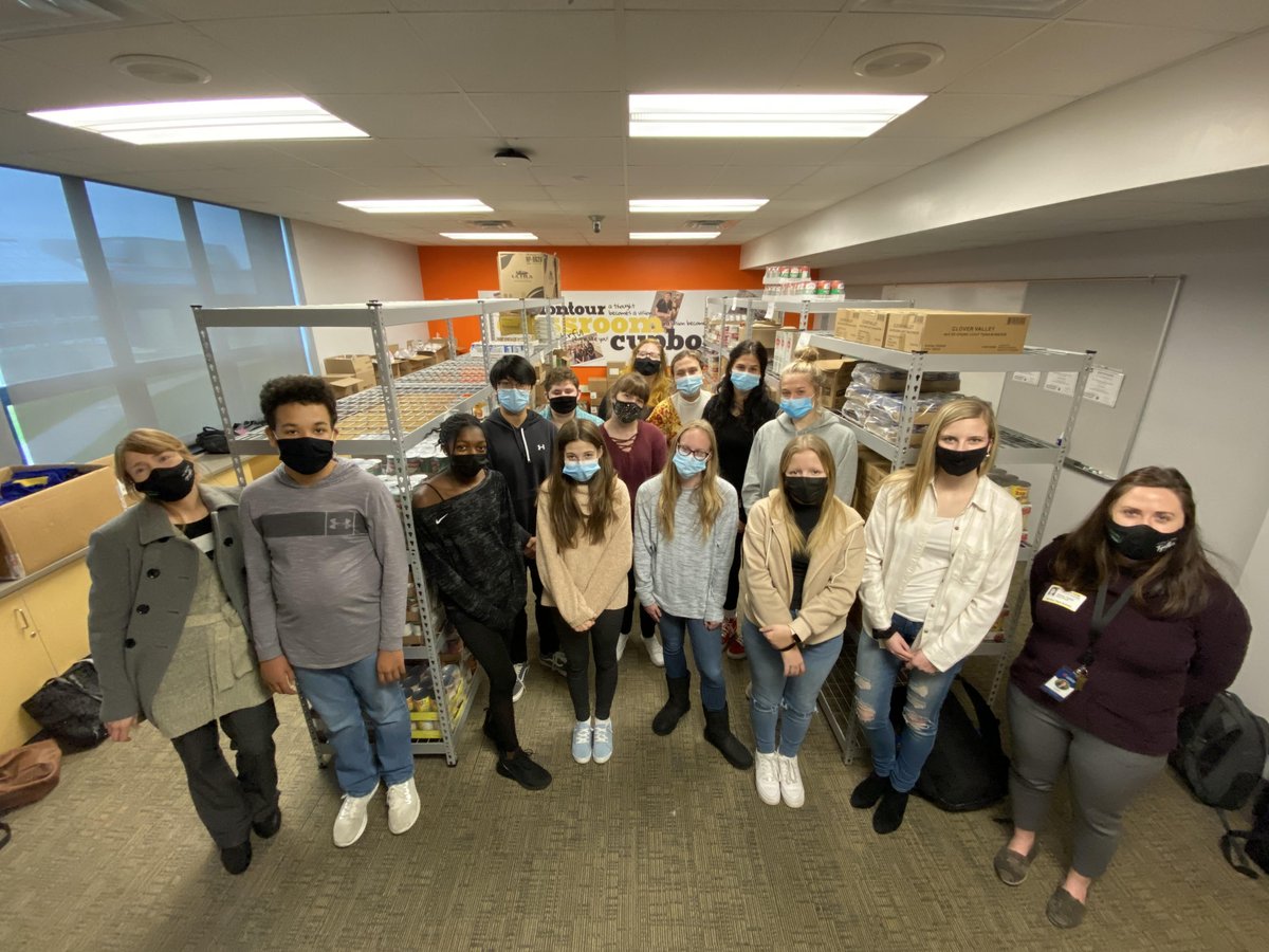 hilltopspartan's tweet photo. TY @PghFoodBank for stopping to see the Montour Classroom Cupboard today! If you know a Montour Family who needs assistance please help to support by asking them to complete and turn-in the Montour Classroom Cupboard Permission Form to their School Office! #SupportSpartan https://t.co/sDFnvfIB2X