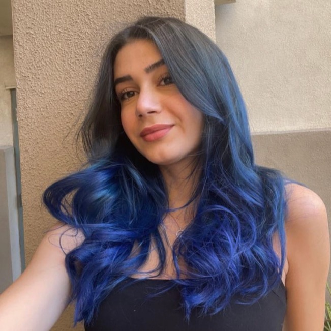 splathaircolor's tweet photo. @_sargsyan_diana 's blue ombre hair is to dye for 🤩 Feat. 'Blue Envy' and 'Midnight Indigo' 💙

Available @walgreens

 #Splatsquad #SplatHair #SplatHairColor #SplatHairDye #bluehair #alternative #tealhair #coloredhair #dyedhair #longhair  #brunette  #hairstyles  #instahair https://t.co/vWUlZdLPSL