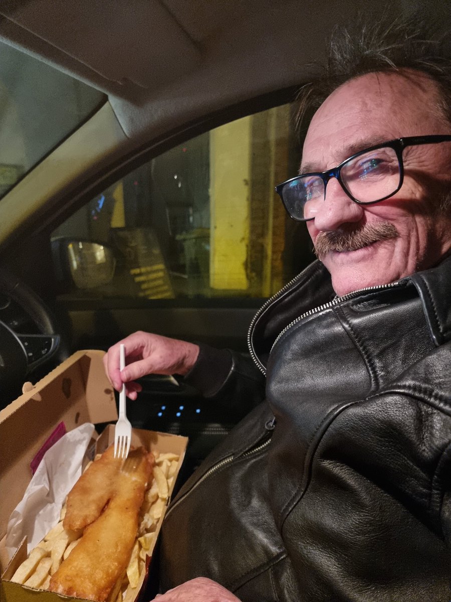 Paul Chuckle tweet media