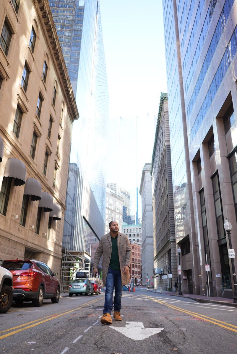 IamDonaldWilson's tweet photo. Hitting the streets in Boston with @Microsoft to 3D Map the @royallhouse1737 house museum (last photo) // https://t.co/zlktyhxKEX // #blessed #director #cinematographer #Boston #Godisgood #Microsoft #work #Massachusetts #editor #creative #videographer #photographer #thankful https://t.co/lbfYkfuLR4