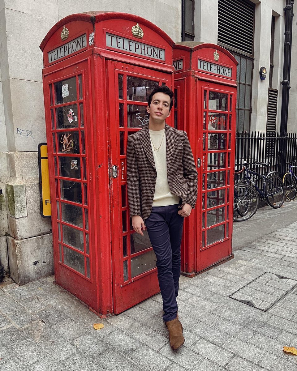 Bryan_SKabeche's tweet photo. Sin problema me quedo por acá 🇬🇧💂🏻‍♂️ https://t.co/exnt5xCCR3