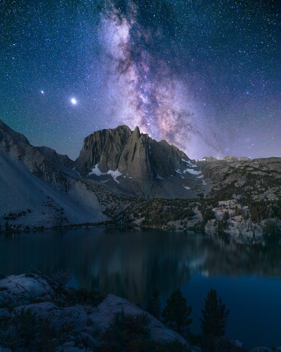 ChrisBalladarez's tweet photo. Day and Night https://t.co/L71txoBHWp