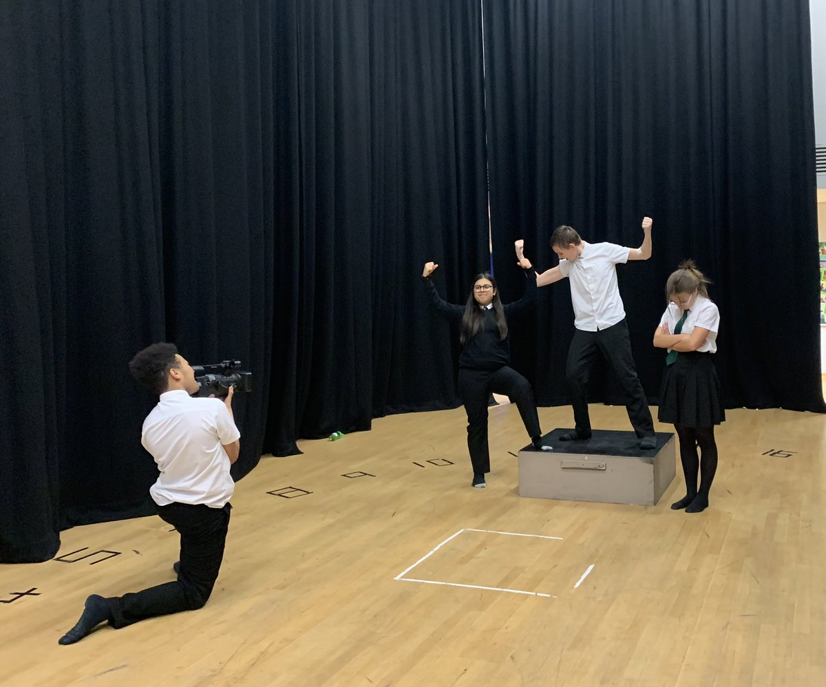 sarah82041919's tweet photo. Thank you @lit_theatre for running the first Young Company session with @AmazingNusa tonight- the students loved working with industry professionals and #Aspiringhigher https://t.co/RR2KPuoYd0