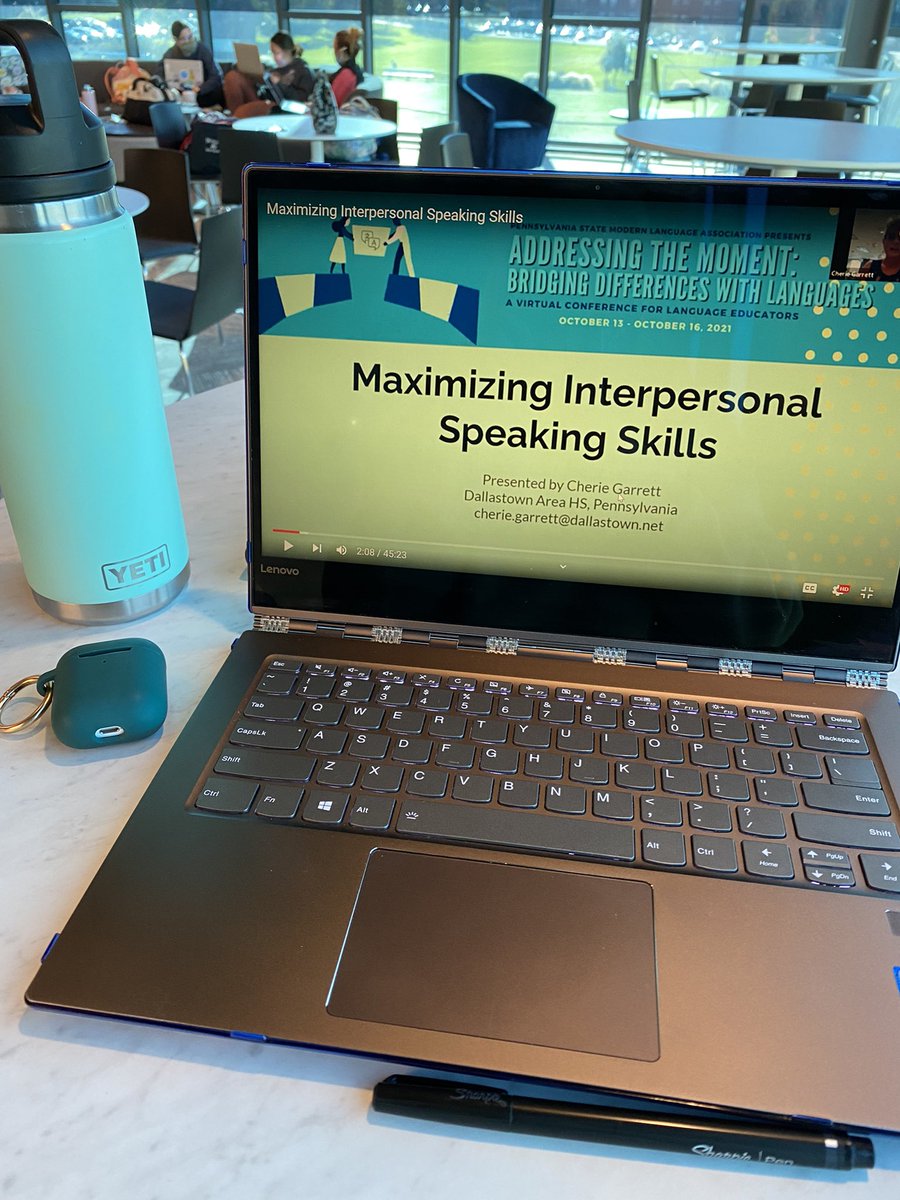 maestrabergman's tweet photo. It’s so amazing how education can be full circle. From learning the basics as her student to attending a professional development session, I continue to learn from Señora Garrett. Thanks for being such a great role model for future educators like me! @CherieGarrett @DallastownSD https://t.co/XKIGknE62X