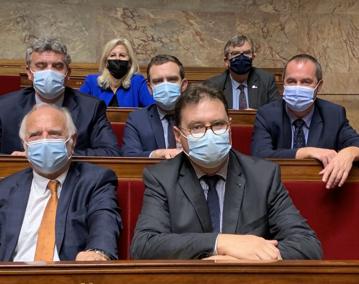 phgosselin's tweet photo. #pompiers #volontaires #PPLMatras
Avec mes collègues députés ⁦@Republicains_An⁩, en séance pour voter des avancées au profit de nos #SapeursPompiers volontaires et une meilleure #reconnaissance de leur #engagement si utile et si précieux ! https://t.co/hEbDl1edNx