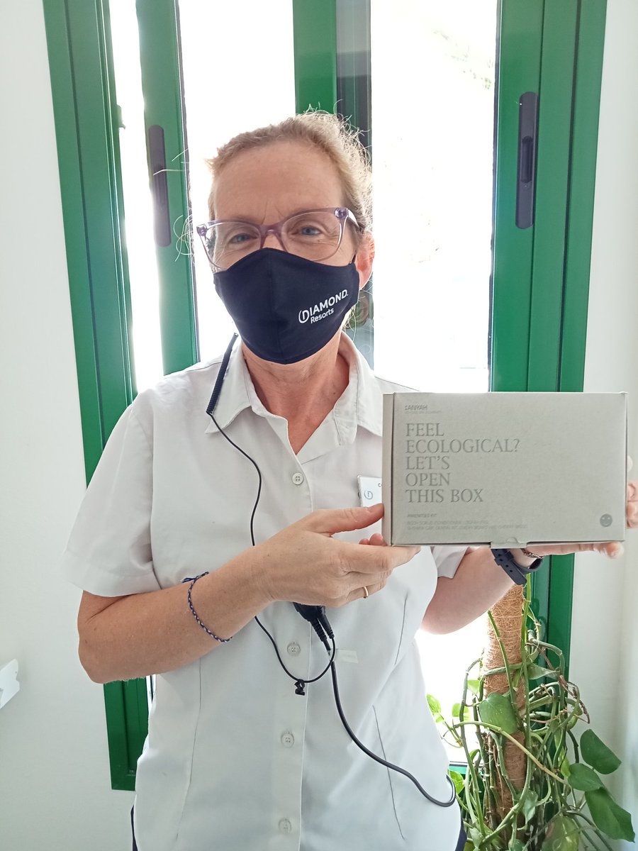 VeroniqueLFrey's tweet photo. The new #Ecological #LoyaltyPacks have arrived to #ClubdelCarmen ๐๐ฑโป๏ธ Bravo! #DiamondGoGreen @diamondresorts #EUDpoints #Dperfectservice #StayVacstioned at #DiamondResorts @Green_Hotelier https://t.co/vgKT4cfT0F
