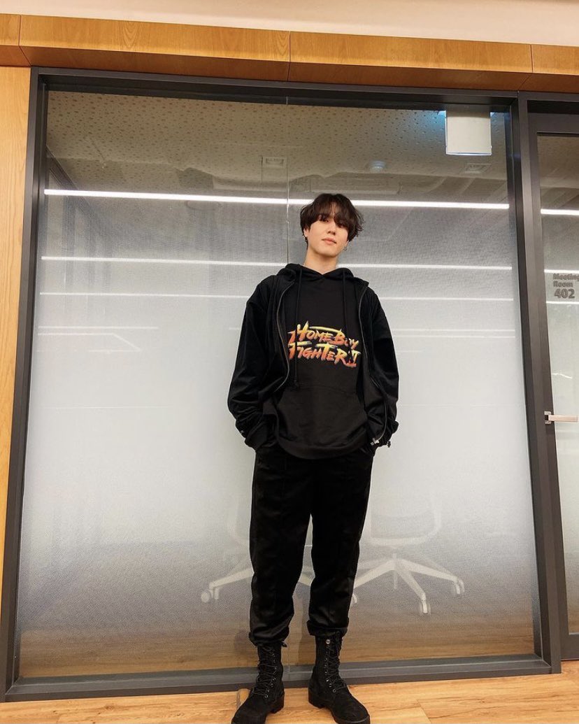 dandelgyeom's tweet photo. Happybday~ to the sweetest and talented person in the world,I hope u have lots of fun with your loved ones and thank u so much for always making me smile you always make my day brighter and for that Im so grateful!Te amo tanto!🥺💓 #AllAboutYugyeomDay
#달빛같은유겸이_생일축하해 https://t.co/qBT57G5zob