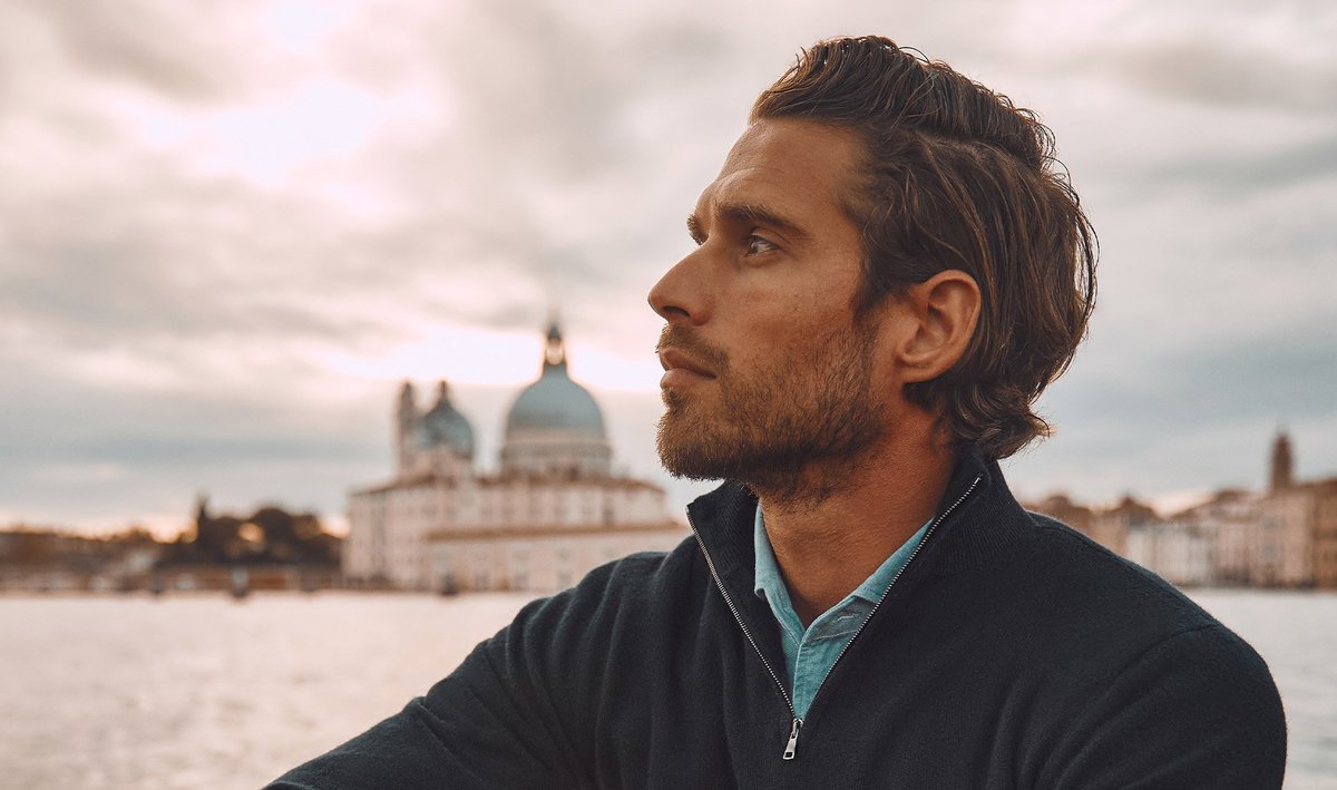 What’s trending this fall in men’s fashion?

Check out these men slaying the look this winter: preferredmagazine.ca/the-top-fall-f…

#Fashion #Wear #Clothing #Lifestyle #Models #Menswear #Winter #WinterClothing #Ideas #Inspirations #Fashionable #Men #Beauty #Attractice #Dressing #Wardrobe