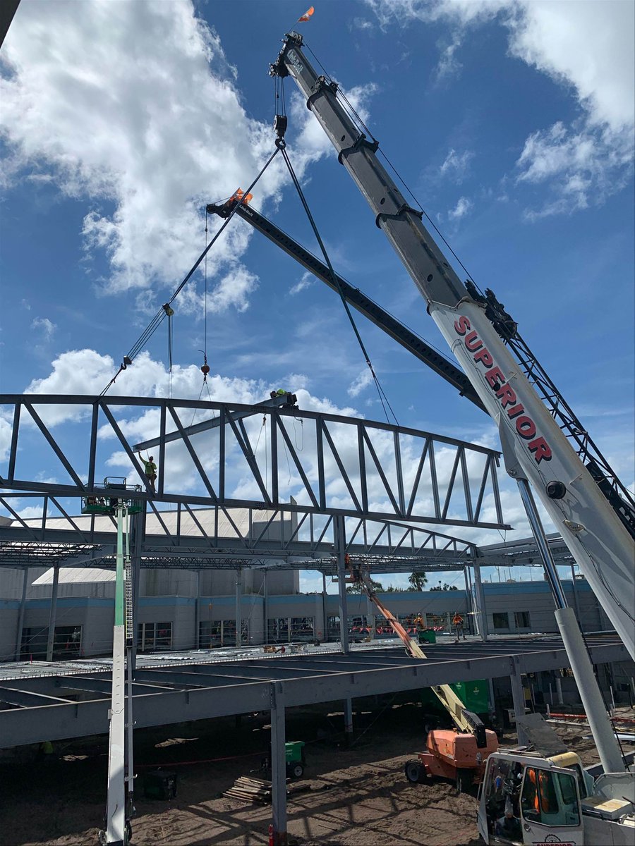 SuperiorRigging's tweet photo. We’ve managed to set the standard for on-time solutions to the most challenging steel erection projects around the country since 1952. The difference between good service and Superior service lies in our people. #SRE #MakingTheToughLookEasy https://t.co/79jYNWSAoX