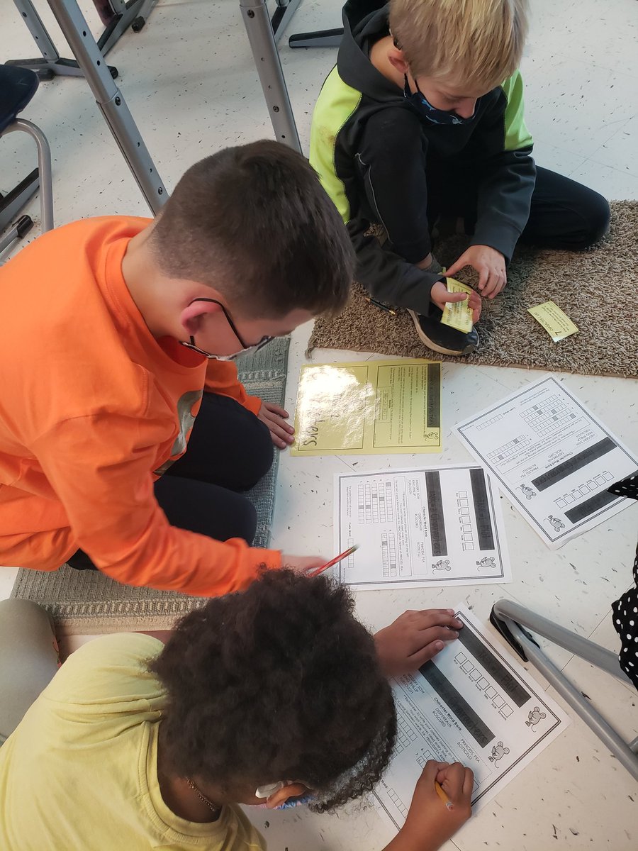 EatonTeaching's tweet photo. Continuing our #bcpsAEW with Literary Element Escape Rooms for our novels in our author study unit. Great teamwork and problem solving today! I wonder if they want to create their own... @sparksespta @SparksES_BCPS @MChykoLeighBCPS https://t.co/8tvD7BVIeS