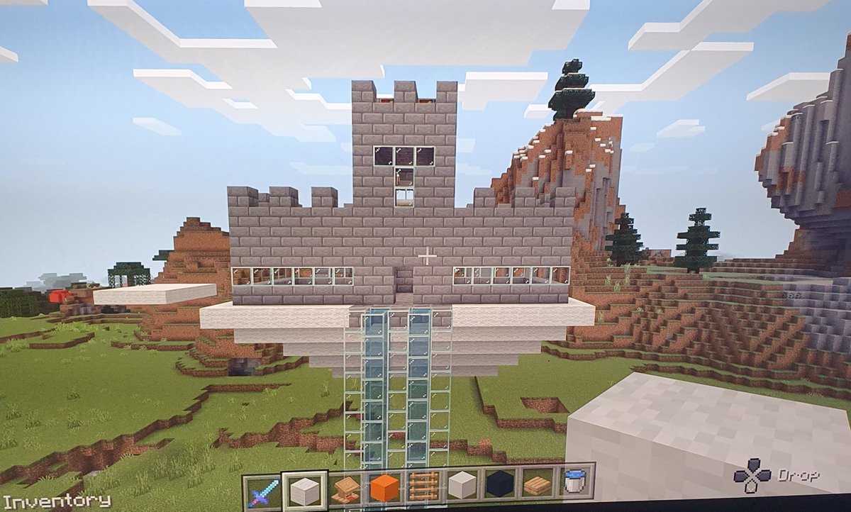 JetGreenGaming's tweet photo. @dantdm how do you like my castle on a cloud ? #Minecraft https://t.co/vQiPuGZ02I