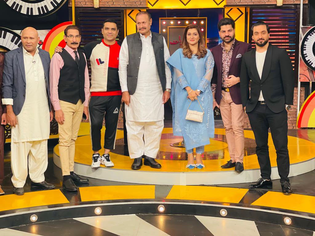 chitroliat's tweet photo. ایم پی اے پنجاب اسمبلی @PTISaniaKamran دنیا نیوز کے پروگرام مذاکرات کی ریکارڈنگ کے دوران ۔ https://t.co/knxEL0qIWn