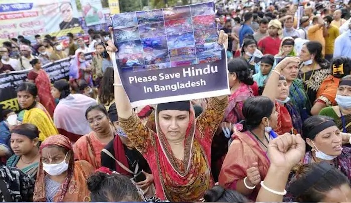 jihadwatchRS's tweet photo. Bangladesh: Hindu population steadily declining in the face of Muslim persecution https://t.co/Xs45iA6A6T https://t.co/ePzCaCG2jg