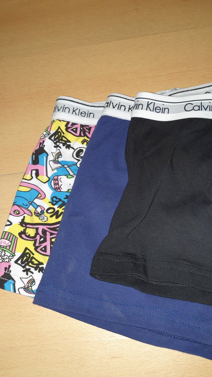 _carbonelli's tweet photo. Hola a todxsss! Estoy ofreciendo estos productos y con un RT me ayudarían mucho ! En Instagram estoy como @Cool.hunter._ ♥️. Muchas graciasss https://t.co/yYSVvmqu65