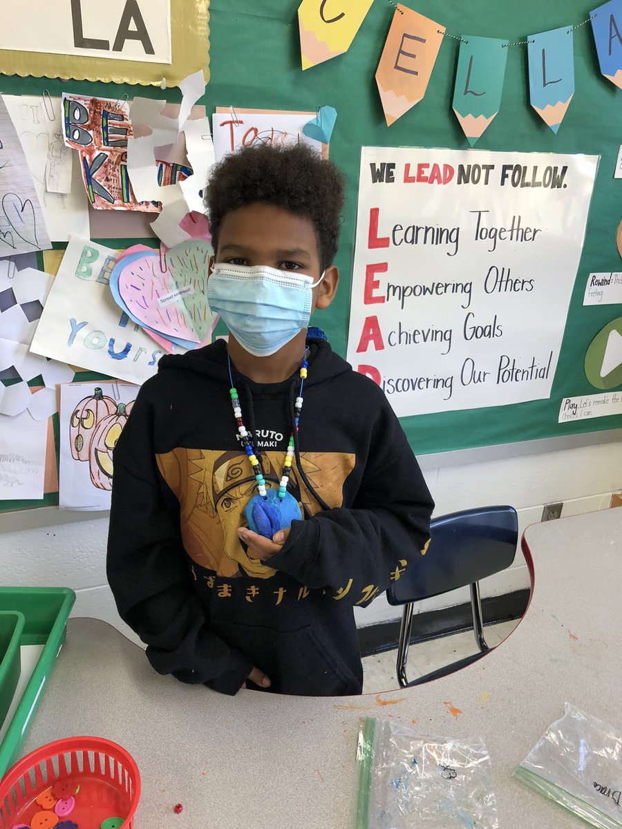 Kinders and 3rd graders love using clay in the art room! Take a look at these 3D masterpieces!