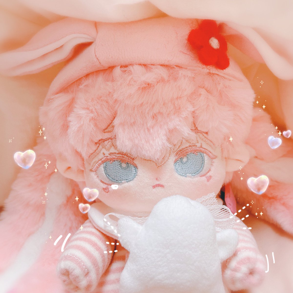 RT이벤트😋
수능파이테잉!!!!

수능 보는 솜판 사람 알티 추첨 한분
수능 아직인 고등학생&amp;다 본 어르신들 알티 추첨 한분
아래 인형 둘 중 하나 선택하시는 거 드려용💕
(데이티의 경우 비현물이어서...기다려야 합니당)
수험표 및 솜판본계 인증 받아용