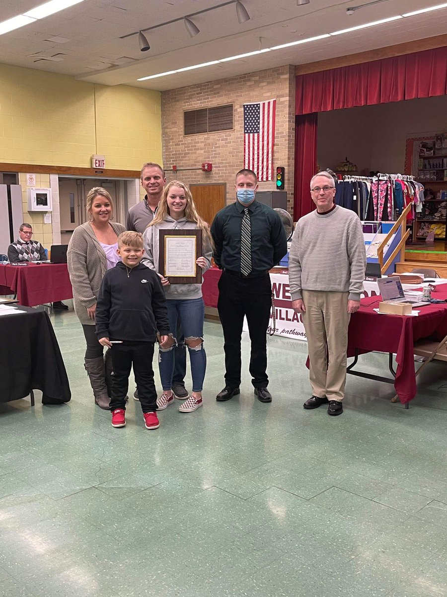 Our own McKenna Chappell was recognized tonight at the School Board Meeting for breaking the school record for all time Career assists 🏐 Great work to our senior <a href="/ChappellMckenna/">mckenna 🦋</a>