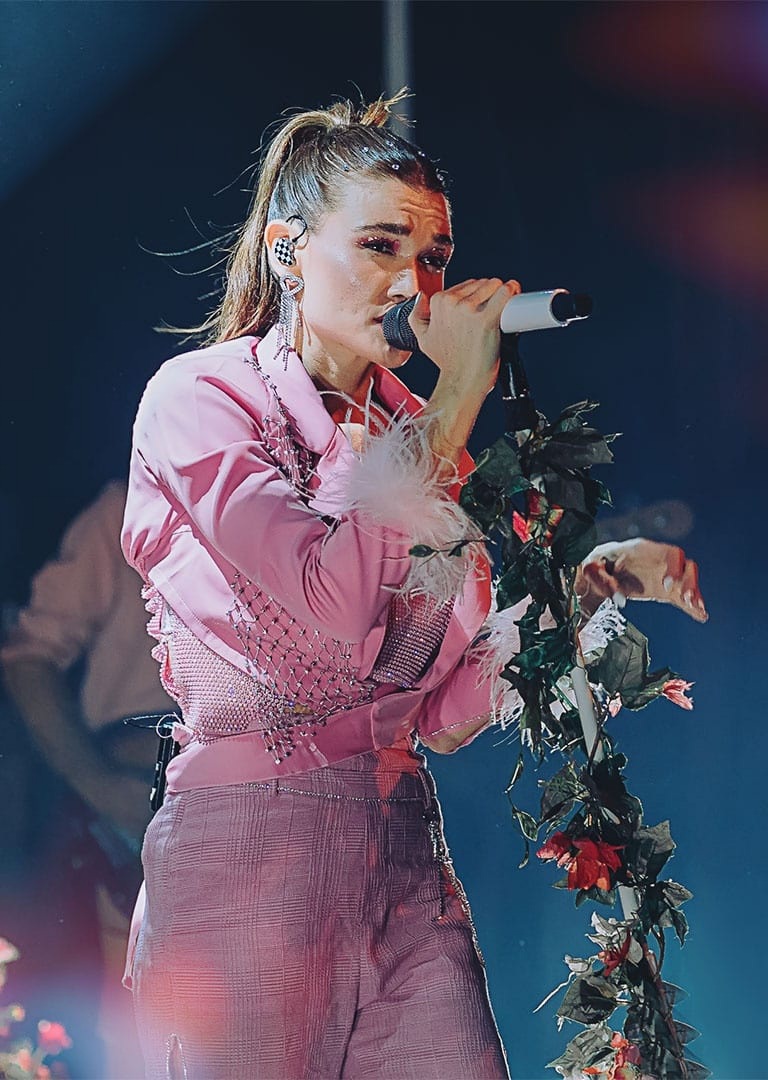 solitadphoto's tweet photo. This whole stage set is my dream aesthetic @MisterWives

📸 @solitadphoto https://t.co/52qvGa2w8z
