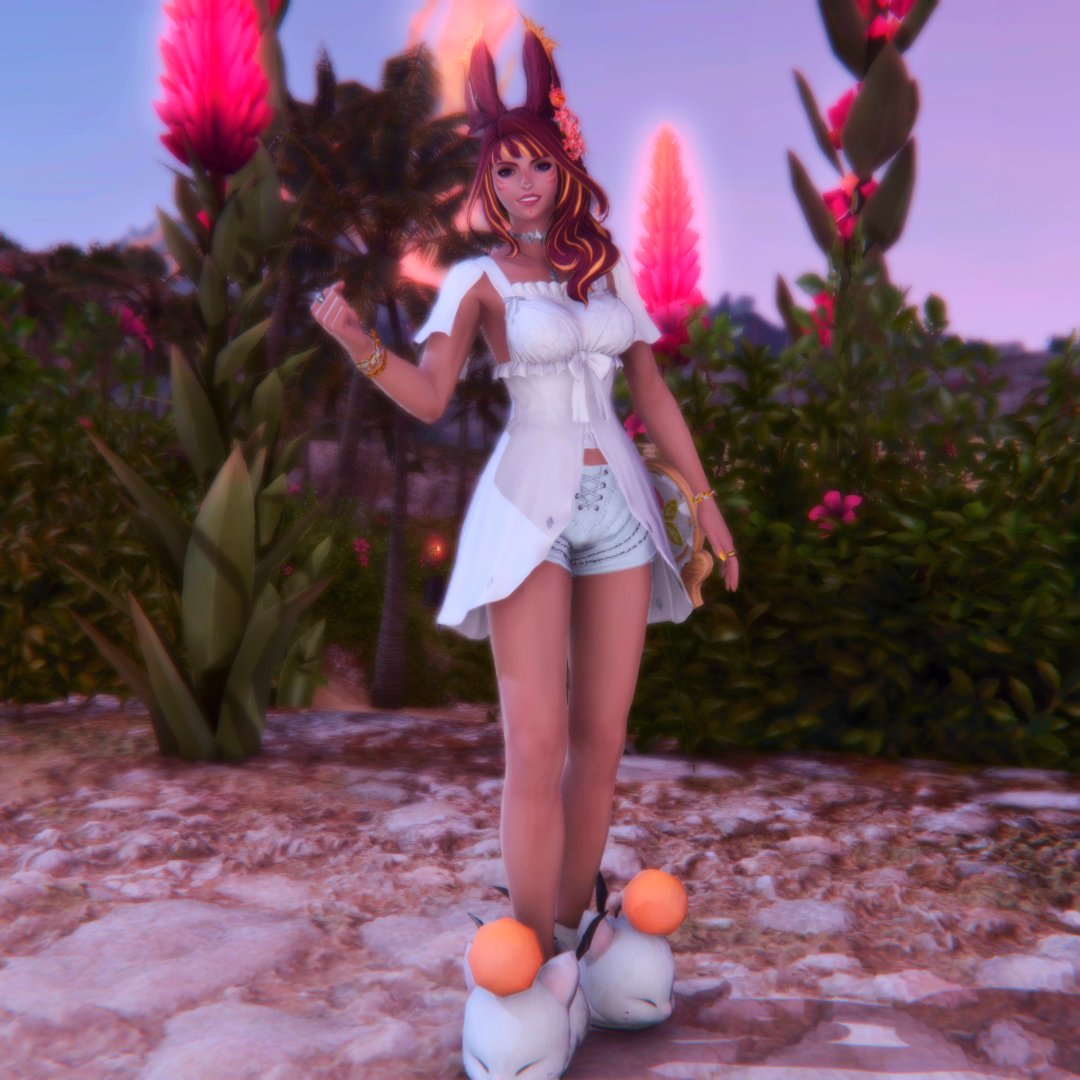 SpiffySpiderKat's tweet photo. I give you Jenebe's crafting outfit.

You're welcome.

#FFXIV https://t.co/osiTwHvmpy