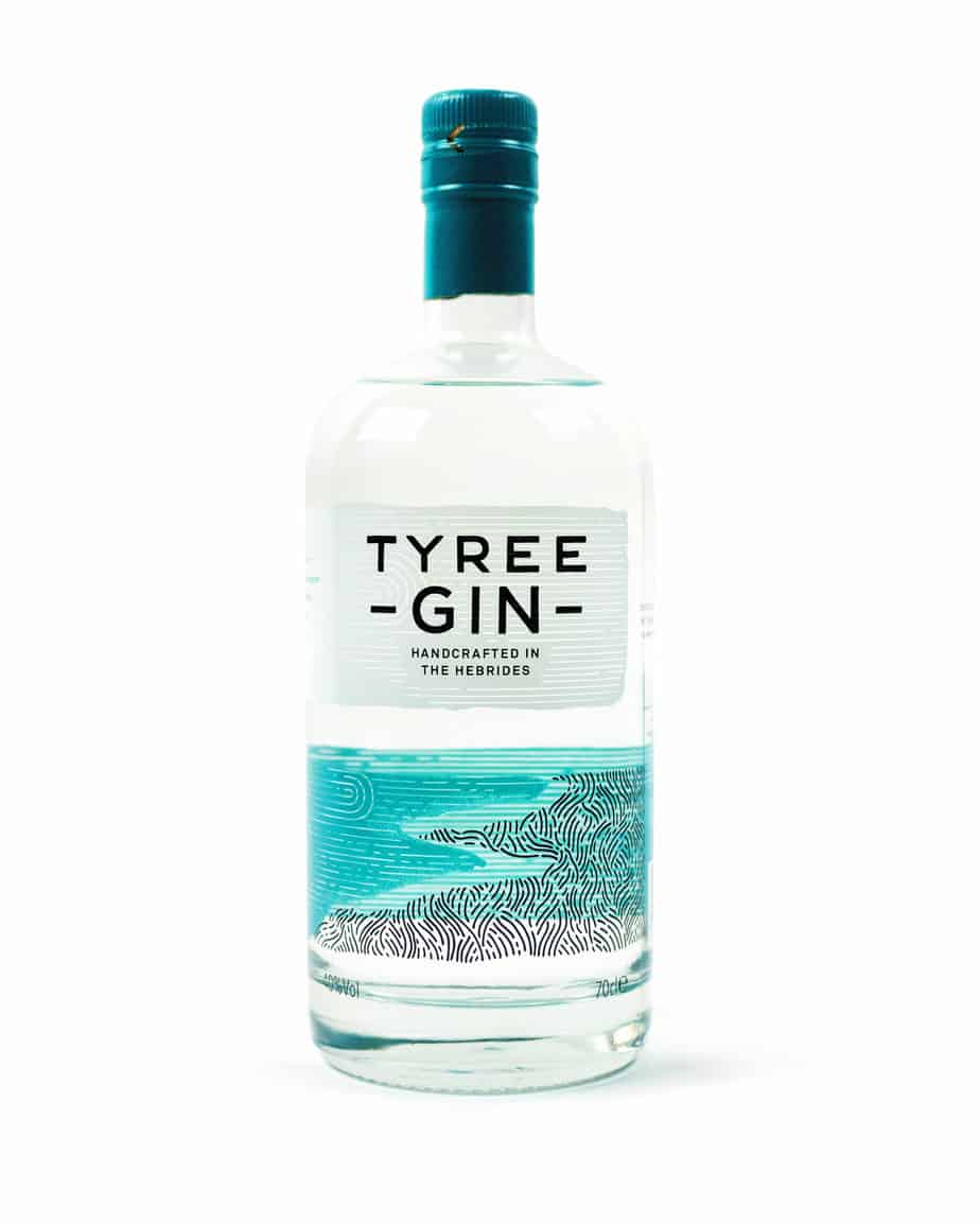 Isle20Shop's tweet photo. It's been said that at this time of year the cry "pass me the gin" can be heard more often.

Now might be a good time to mention @TyreeGin, @LussaGin and @isleofislaygin are all available on isle20?

https://t.co/3iNbjOntWS https://t.co/8UqFSy6mqI