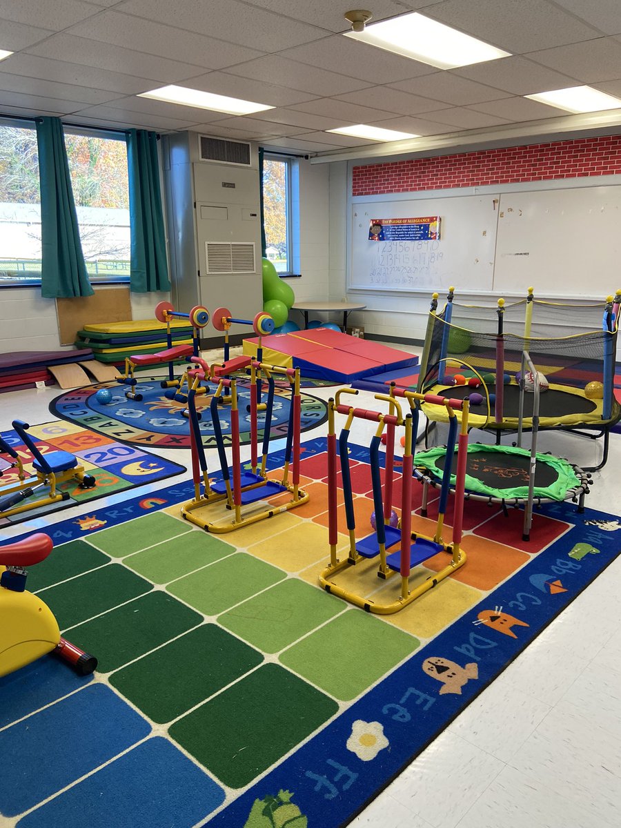 Gina4Lit's tweet image. They are making sure that every 4 year old in the county can enroll in Pre-K/Headstart. The Early Learning Team is providing services for kids from pregnancy-preK using language and curriculum tools that kids will see on their first day of kindergarten! #NCTOYPOY