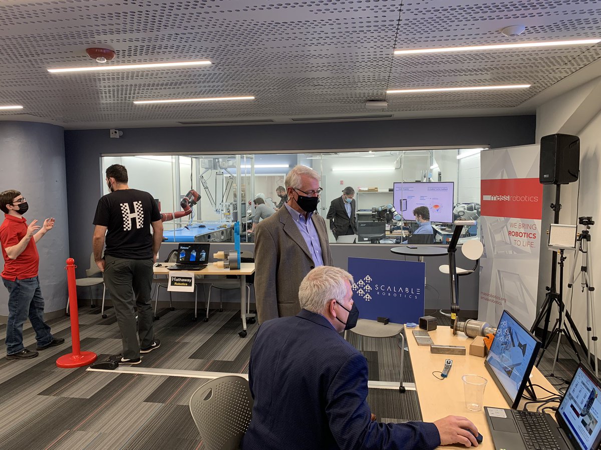 Investor Demo Day for our residents 🤖⚙️ #Robotics #demo #startups