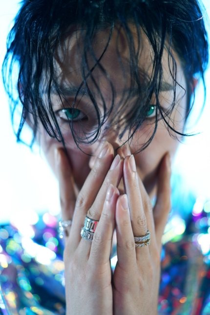 theseoulstory's tweet image. Bang Yongguk to release a new single &apos;RACE&apos; on November 23 at 6PM KST

It is said to be of intense hip-hop genre and he fully participate in production, from lyrics-writing, composition, arrangement, album artwork and music video

Source: n.news.naver.com/entertain/arti…