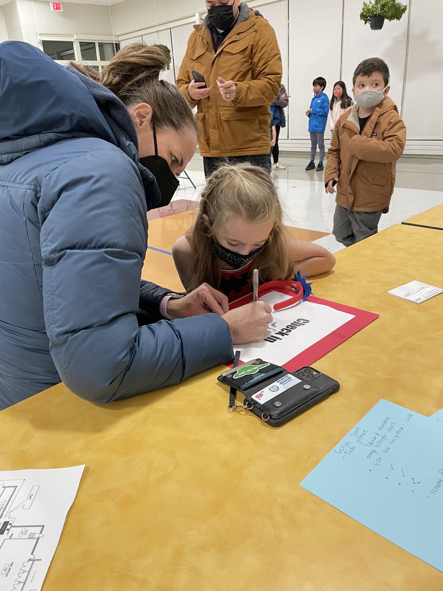 Thank you District 65, District 67, Dr. Lisa Leali, Dr. Michael Bauer, Passport Health, the Village of Lake Bluff, the City of Lake Forest, and all of the volunteers for your time at our Lake Bluff vaccine clinic for 5-11 year olds!  #cityoflakeforest  #district67