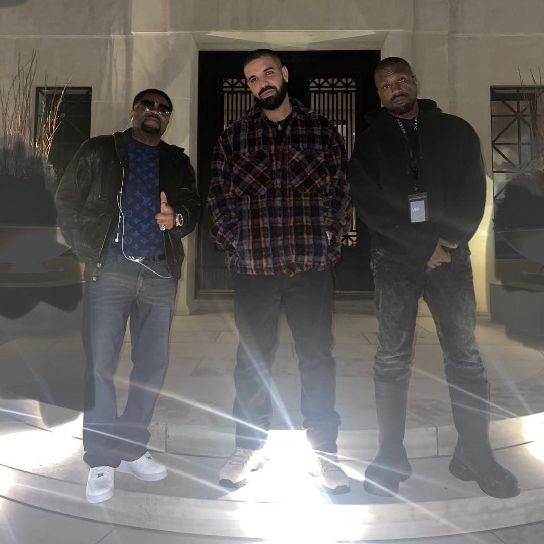 placemgzn's tweet image. Ye and Drake back together