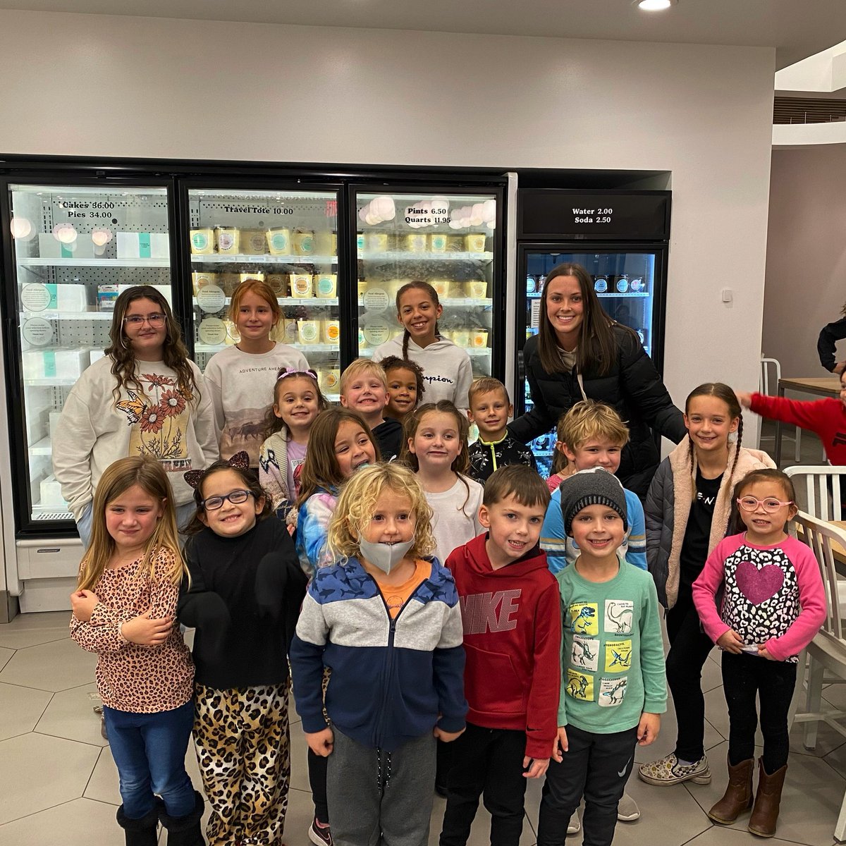 misscoyleclass's tweet photo. Our first “Mitchell’s Meetup” of the school year!! 14/16 of my students came tonight. The happiness that I am feeling right now is unmatched! Seeing them have fun and run around with their peers outside our classroom brought me so much joy. I can’t wait until the next one!! 🍦🤍 https://t.co/Oui1tgeXFc