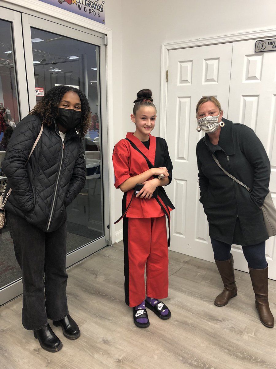 When your student asks you to come watch her demo- you go! So super proud of her hard work! <a href="/_msrichards/">Jocelyn Richards</a> <a href="/kellyaoconnell/">Kelly O'Connell</a>