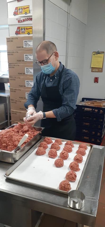 Argylecsd's tweet photo. When the cafeteria is short staffed, we know a ✨super✨ step-in! Superintendent Healey helped out our food services team by making meatloaf with buttered noodles, roasted potatoes or corn and blueberries. https://t.co/pt7Ev3y2AA