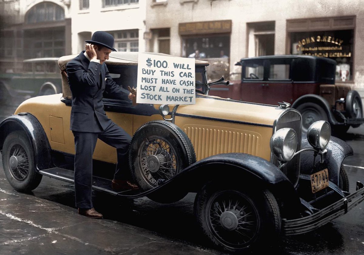 dividendsNdrip's tweet photo. Bankrupt investor Walter Thornton tries to sell his luxury roadster for $100 cash on the streets of New York City following the 1929 stock market crash (Colorized) - Money Twitter and FinTwit when the next crash happens #fuckd https://t.co/agbo0iKzuR