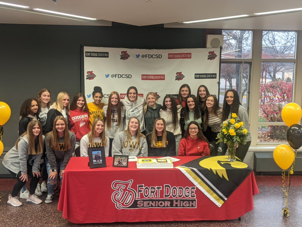 fddodgersports's tweet photo. Its no secret these two girls have big plans for there future both academically and athletically at the University of Iowa! Their support system is awesome and they both play the game of softball at a high level.
#futurehawkeyes
#proud2bFD https://t.co/ae8rwKzYW8