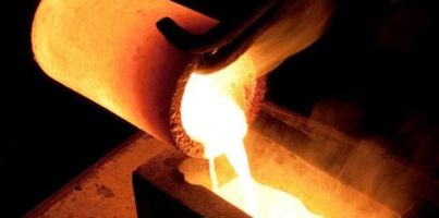 KMGGold's tweet photo. We Refine Gold, Silver, #Platinum, #Palladium
What We Pay in US Dollars per gram

10k: up to $24.43
14k: up to $34.28
18k: up to $43.94
21.6k #Gold Nuggets : up to $52.73
22k: up to $53.73
925 #Sterling #Silver: up to $0.69

https://t.co/fMlrYXFLkn

$USD #USDCAD $SLV $GLD https://t.co/X6kjMa5The