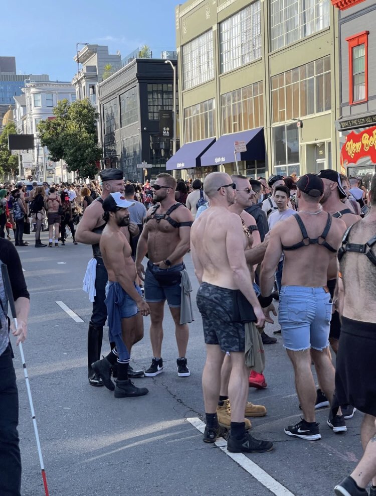 What are they doing?🤣🤣