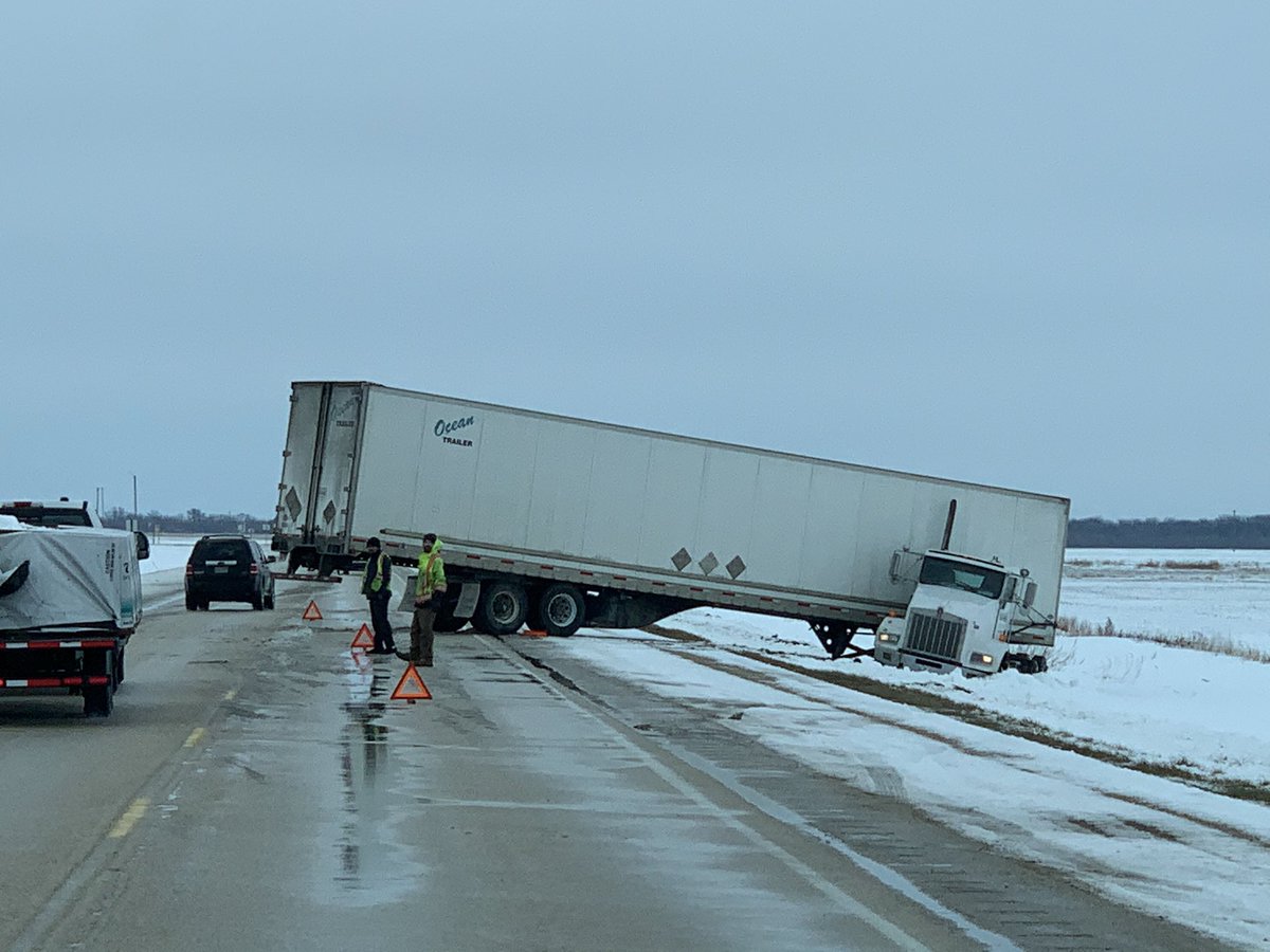 kurt_shmon's tweet photo. Supply delays happening all over!  (Roads weren’t bad at all) just outside of Sanford about 12:30 https://t.co/8f5sFOvIx8