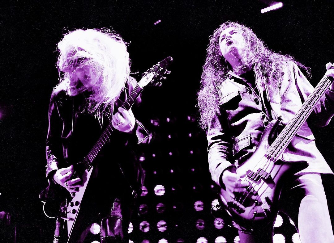 AliceInChains's tweet photo. .@JerryCantrell &amp; @MikeInez laying down the rock in Paris.

2019 📷: Scott Dachroeden https://t.co/DHk7Y4VtY2