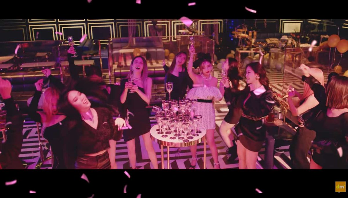 t_araspain95's tweet photo. Nothing more to say. The image speaks itself 🤣

#티아라 #TIKITAKA #ALLKILL https://t.co/kkhdHvhA1w https://t.co/r5M0Ls536c