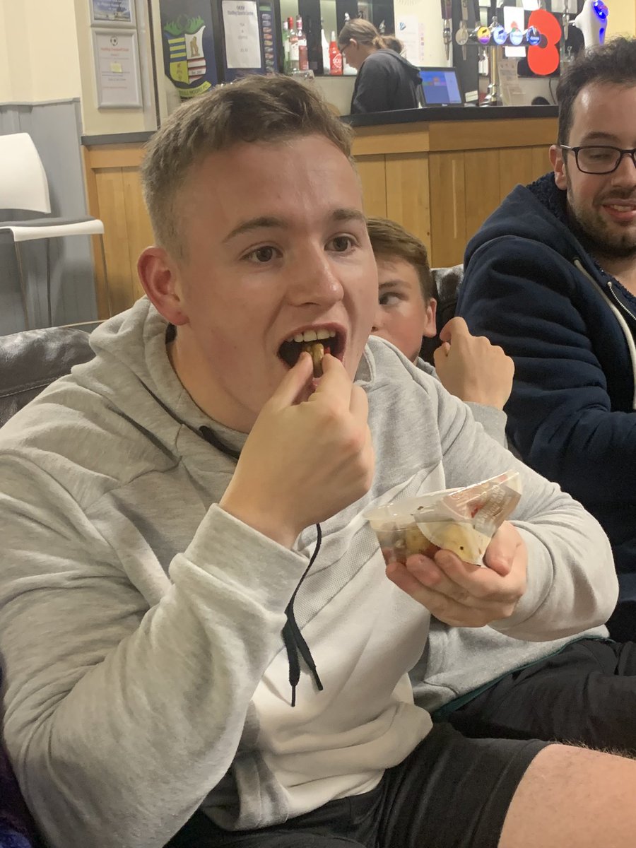 RealSoSoBad4's tweet photo. A frustrating 3-2 loss last night for sosobad. The boys played well just didn’t take their chances. This weeks chargrilled mushroom MOTM award goes to @MattAVFC2 who put in a proper big shift. This weeks DOTD goes to @NathFidler for his very unorthodox goal keeping style. https://t.co/K5qyKh82yV