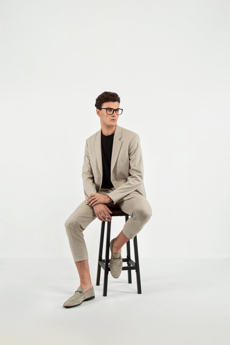 iconmodels's tweet photo. Timeless😎

ICON Model : Christopher for @HipOptical 

#iconmodelmanagement #ICON  #beanicon #modelinagency #talentagency #hipoptical #fashionphotogprahy #modeling #toronto #fashion #Canada https://t.co/uoJO7pUji8