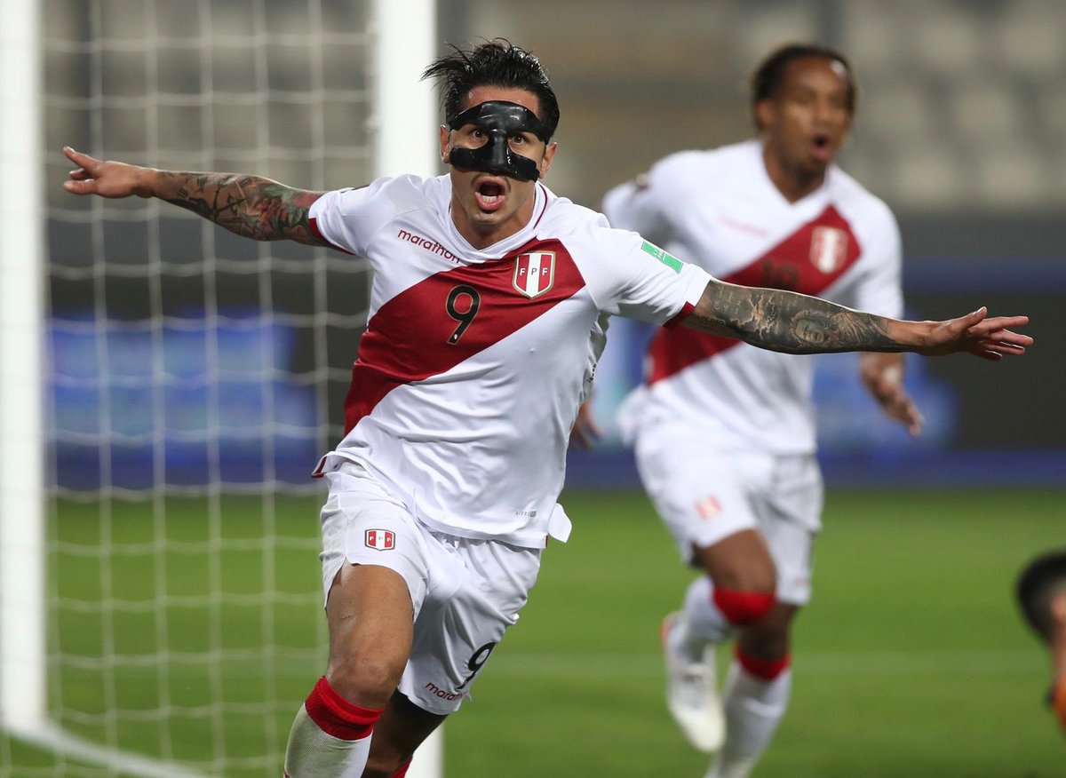 ✓ Hoy volvió a convertir.
✓ Lleva 2 goles en sus 2 últimos partidos.
✓ Suma 6 goles en sus últimos 11 partidos internacionales.
✓ Marcó en Copa América.
✓ Marcó en eliminatorias mundialistas.

No está Paolo Guerrero, pero sí Gianluca Lapadula.

EL 9 DE PERÚ.
