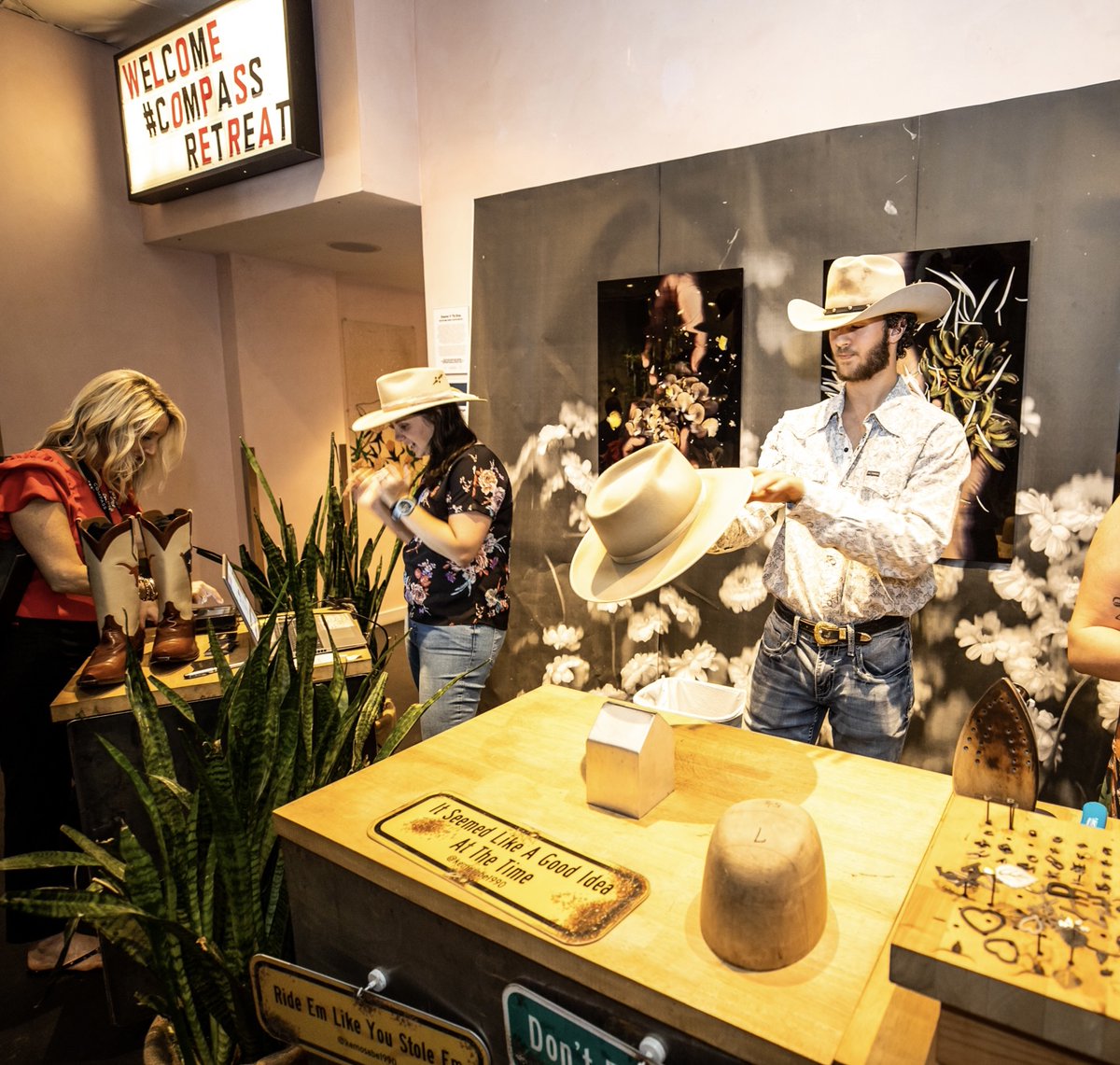 Compass's tweet image. Hello from Austin! It’s the first day of our annual #CompassREtreat and we’re thrilled to be here! Compass agents from coast-to-coast will unite in Austin throughout the next few days for fun networking events, collaborative workshops, Austin’s finest BBQ, and our special...