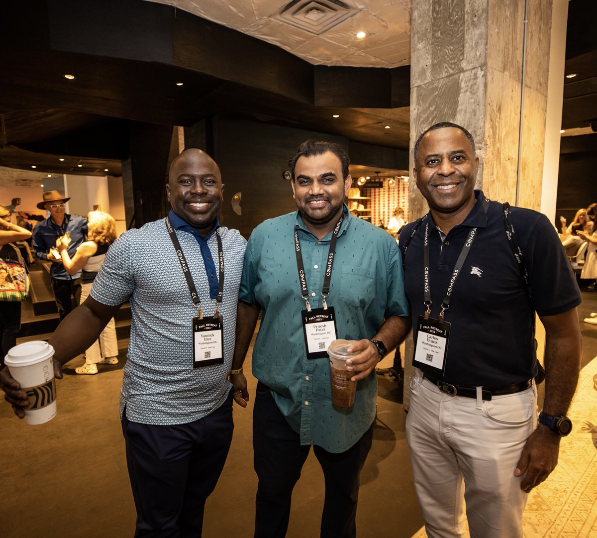 Compass's tweet image. Hello from Austin! It’s the first day of our annual #CompassREtreat and we’re thrilled to be here! Compass agents from coast-to-coast will unite in Austin throughout the next few days for fun networking events, collaborative workshops, Austin’s finest BBQ, and our special...