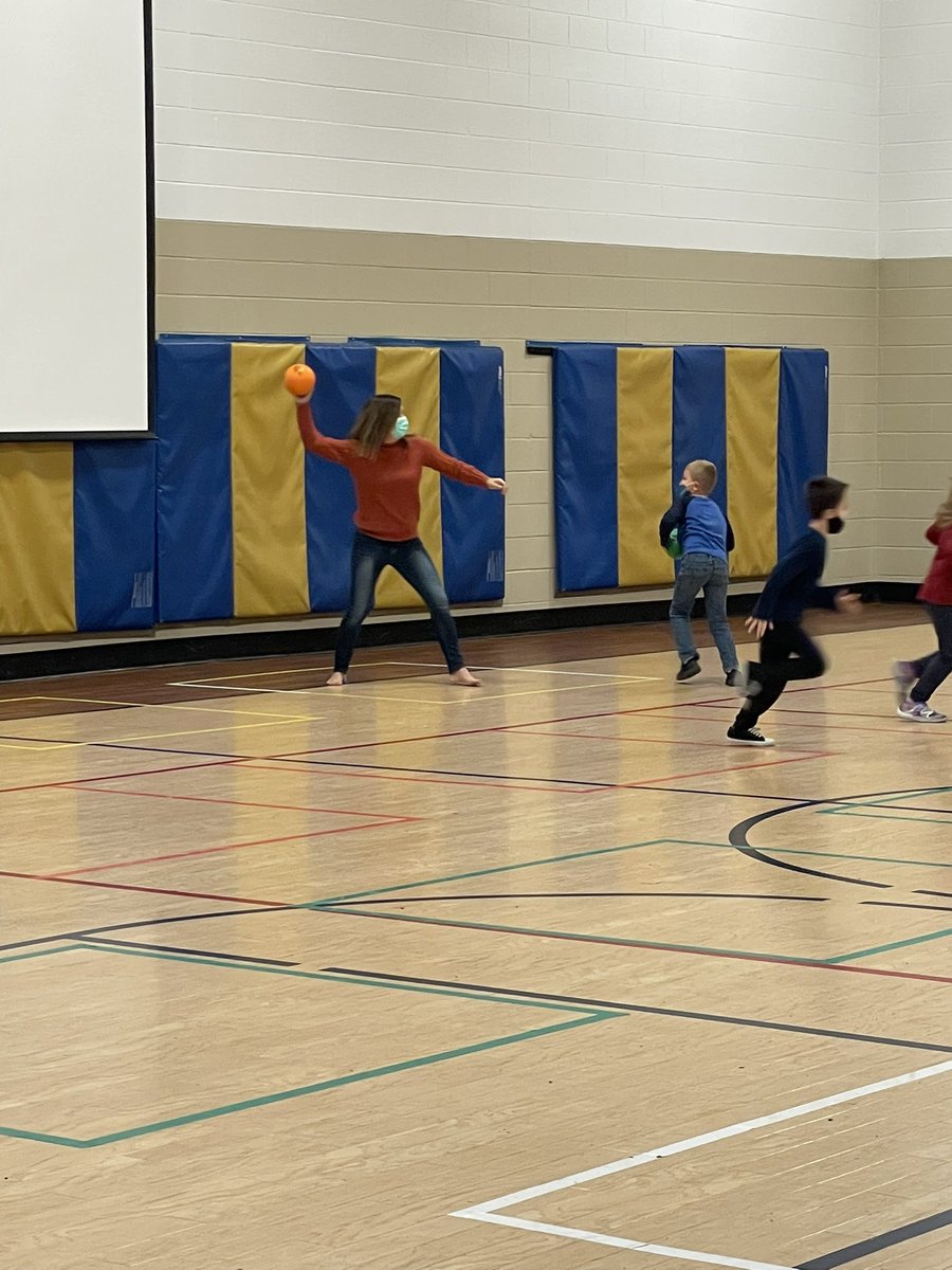 AP_SharpVV's tweet image. It’s not everyday that you get to see Mrs.Cohn @amandacohn9 kick her shoes off and play along in P.E., but if you were a first grader in Ms. Romano’s @romanoandrea13 class today you did! #turkeyrun #impressive
