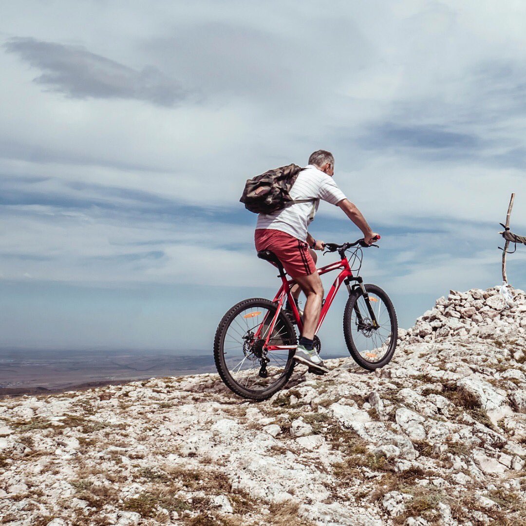 Satelitalplus's tweet photo. Nunca límites tu vida por esos miedos que tienes o te perderás de experiencia únicas y momentos de mucho aprendizaje.

#adventure #travel #outdoors #bike #sky #mountain #nature #photography #almostheaven #naturelovers #photooftheday #landscapephotography #picoftheday https://t.co/1tyHXnFM2X