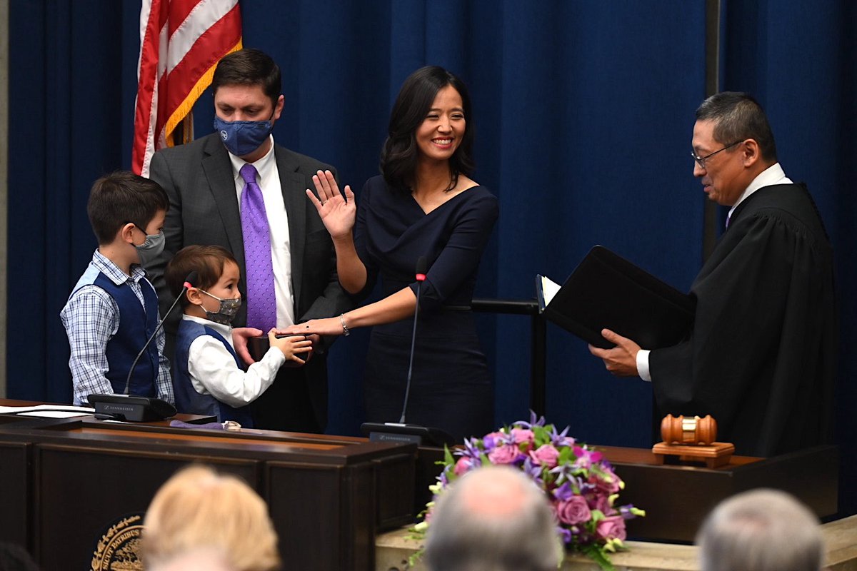 I can’t believe I get to tell my future children that I saw the Honorable Judge Myong Joun swear @wutrain in to become @MayorWu. To my Asian American family, we’ve come a long way. Celebrating with you all 🙏 To everyone who made this possible, thank you, especially Michelle ❤️