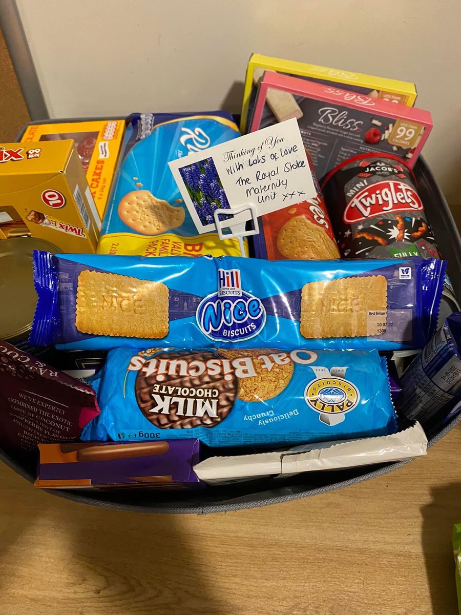 Feeling the love <a href="/LiverpoolWomens/">Liverpool Women's University Hospital</a> from messages and acts of kindness showing that despite the current pressures in Maternity, across the country ours teams care for each other. Thanks so much <a href="/UHNM_NHS/">UHNM NHS Trust 🏥</a> Maternity for this gift that arrived on our Maternity ward today ❤️@TeamCMidO